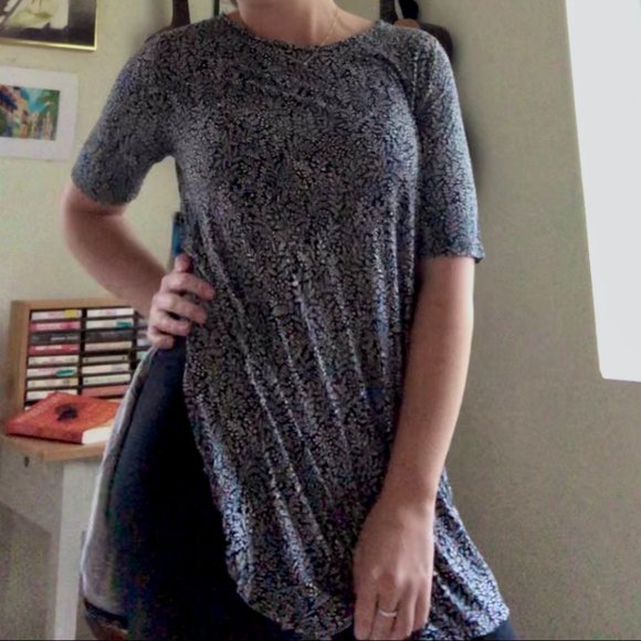 Old Navy Black and White Tunic Top - Picture 3 of 5